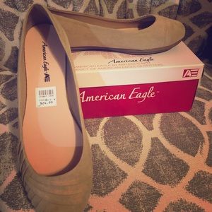 American Eagle flats